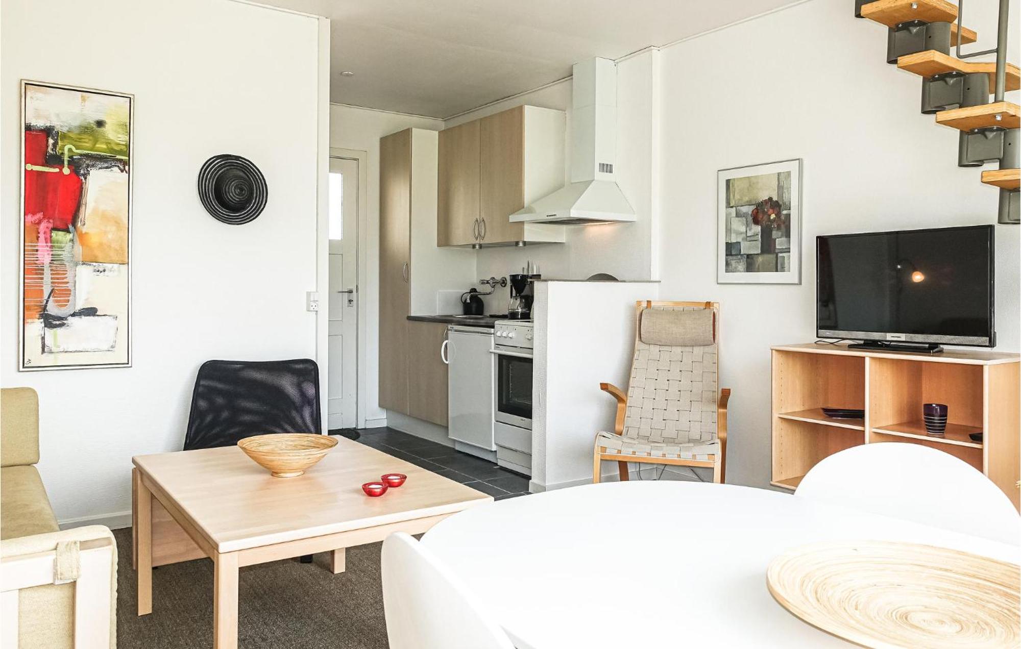 Nice Apartment In Allinge With House Sea View 外观 照片